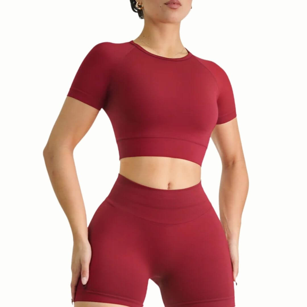 Women's Sculpted Fit Seamless Sports Crop Top in Red – Stylish, Supportive Activewear for Gym, Running, and Yoga Sessions