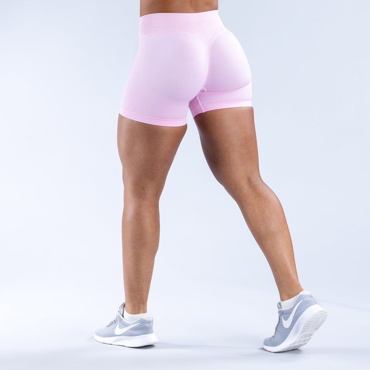 Sculpted Fit Seamless Shorts