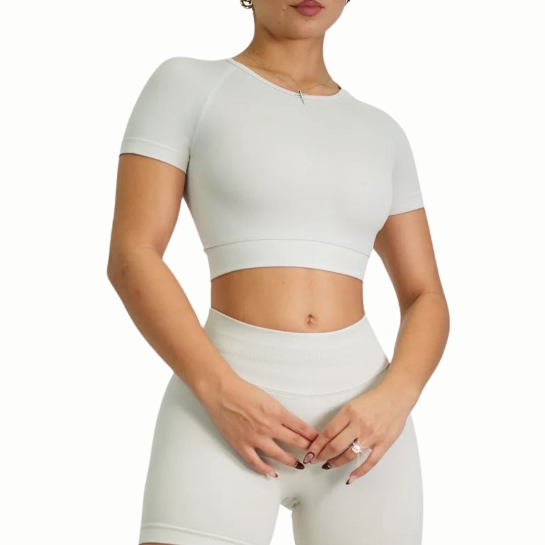 Women's Sculpted Fit Seamless Sports Crop Top in Beige Grey – Stylish, Supportive Activewear for Gym, Running, and Yoga Sessions