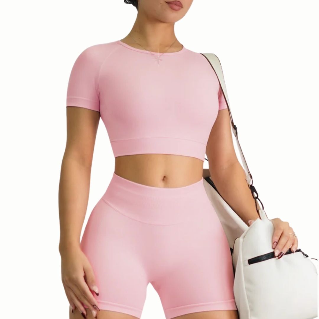 Women's Sculpted Fit Seamless Sports Crop Top in Pink – Stylish, Supportive Activewear for Gym, Running, and Yoga Sessions